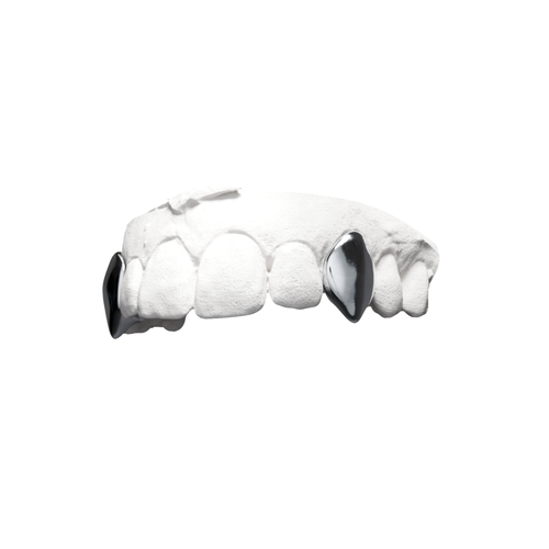 Grillz Canines Vampires – deux canines pointues effet crocs, argent, vue 3/4